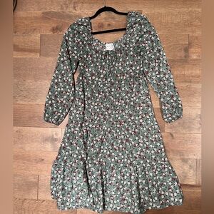 HAYDEN Ditsy Floral Tiered Dress Oversized Green S Flowy Summer